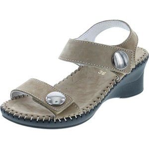 NEW la Plume Women Abigail Beige Nubuck Button Stud Comfort Wedge Strap Slide